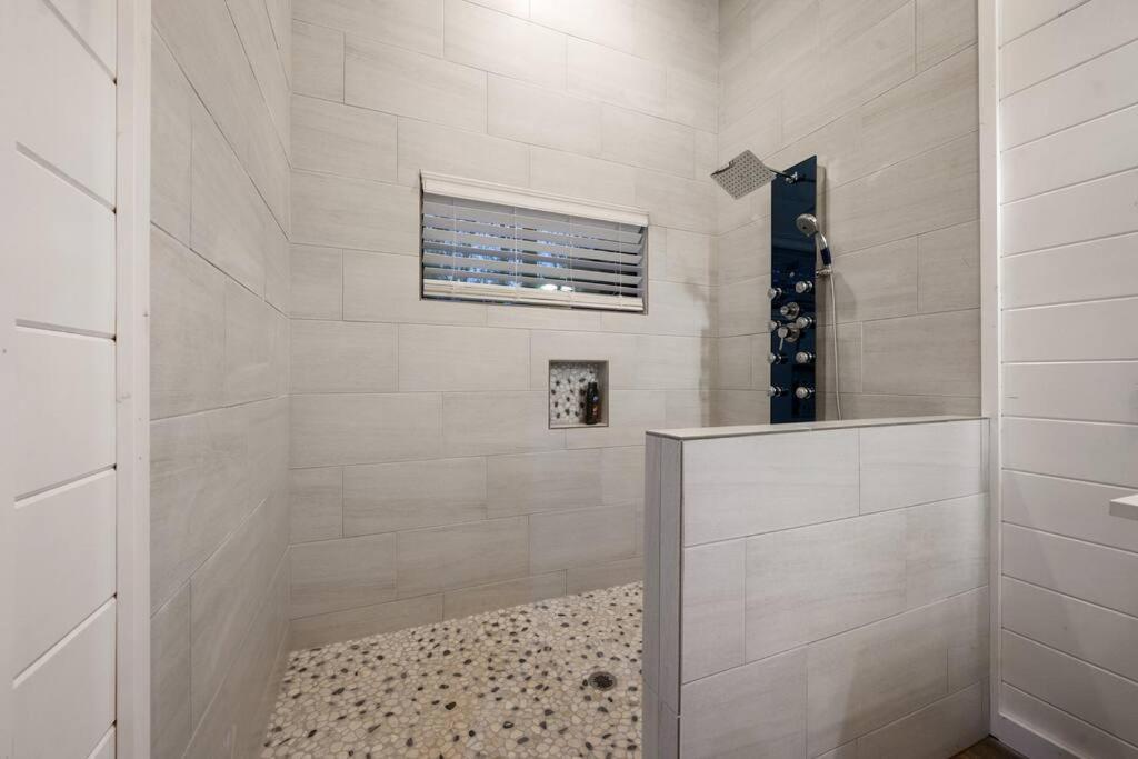 Diamond Cabin W/ Jet Shower & Secluded Back Deck! 브로큰보우 외부 사진