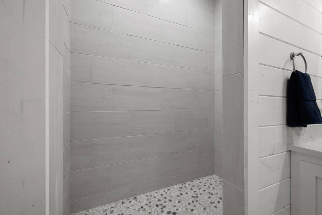 Diamond Cabin W/ Jet Shower & Secluded Back Deck! 브로큰보우 외부 사진