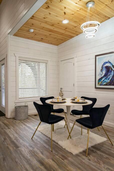 Diamond Cabin W/ Jet Shower & Secluded Back Deck! 브로큰보우 외부 사진