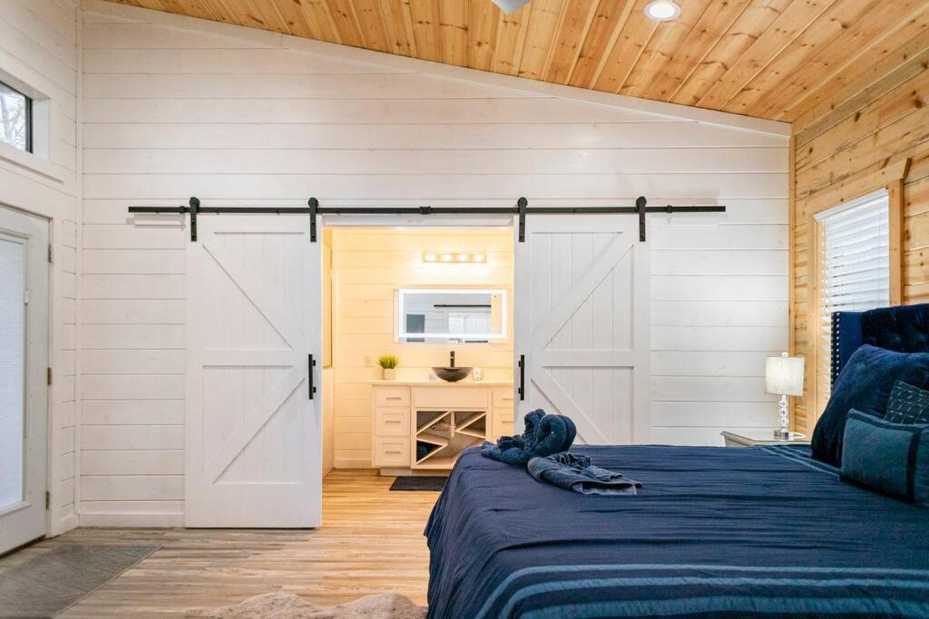 Diamond Cabin W/ Jet Shower & Secluded Back Deck! 브로큰보우 외부 사진