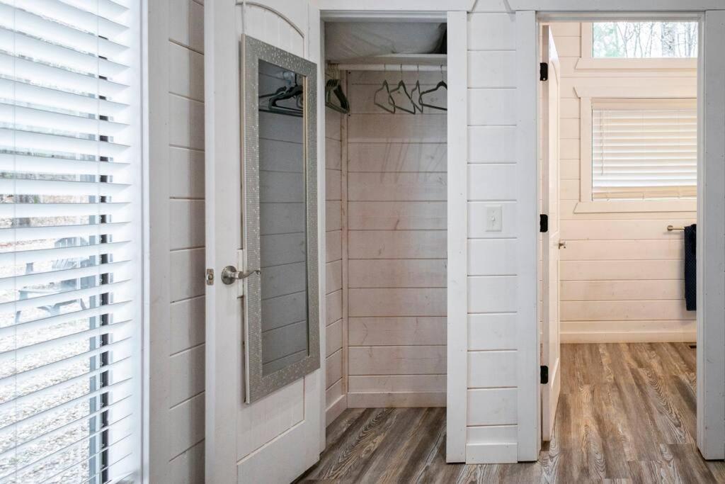 Diamond Cabin W/ Jet Shower & Secluded Back Deck! 브로큰보우 외부 사진