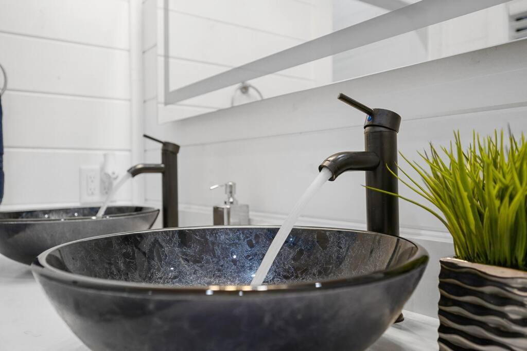 Diamond Cabin W/ Jet Shower & Secluded Back Deck! 브로큰보우 외부 사진